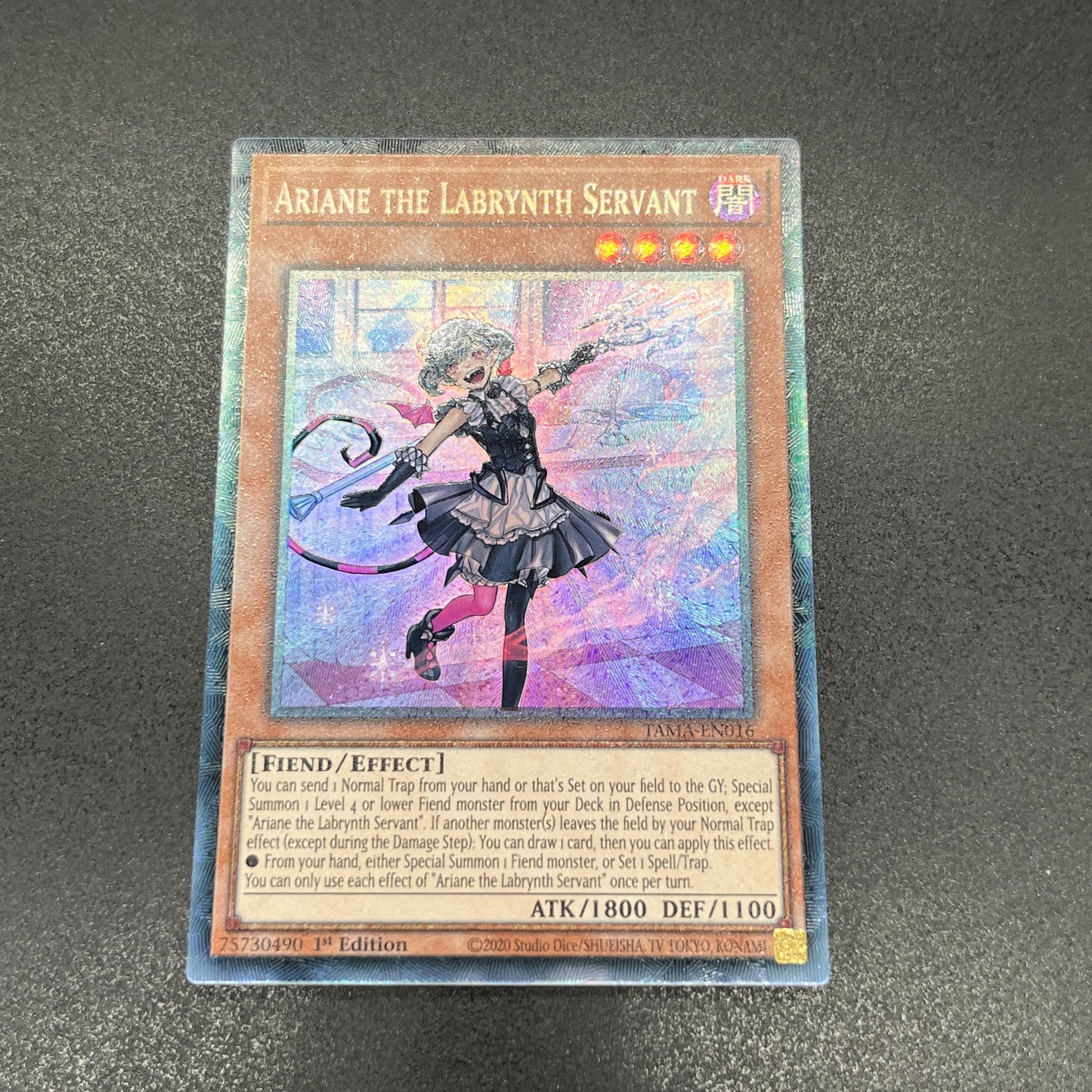 遊戯王 白銀の城の召使い アリアーヌ/コレクターズレア/英語/1st/EU版