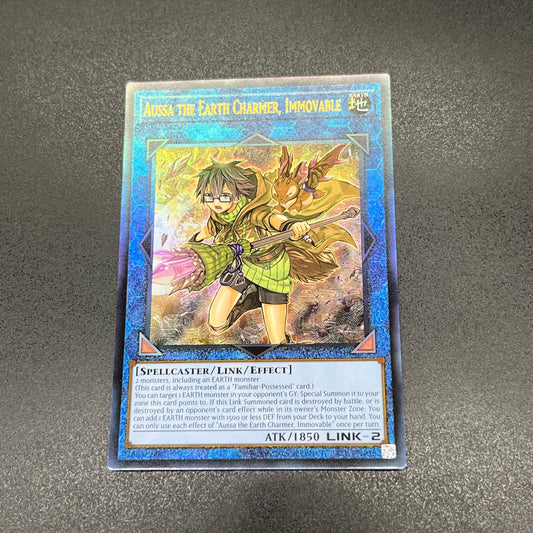 遊戯王　崔嵬の地霊使いアウス/レリーフ/英語/泰亜版