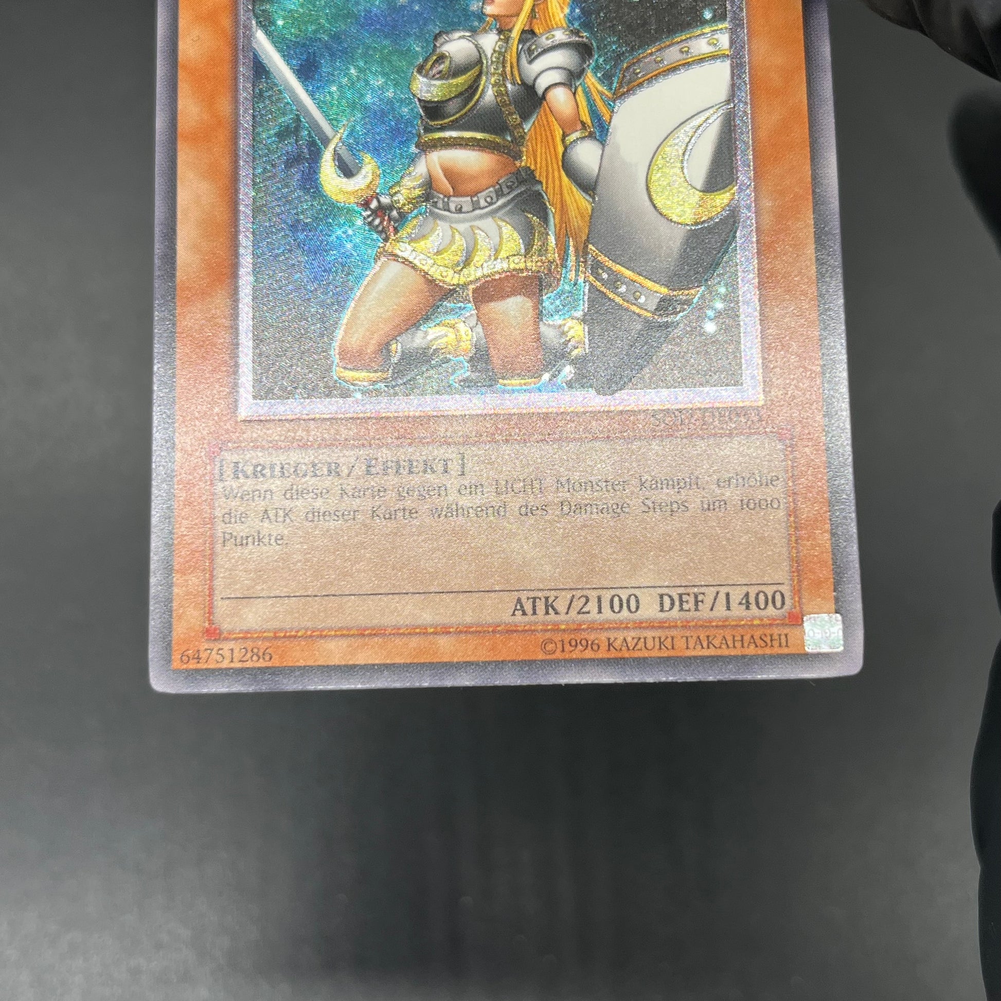 遊戯王 月の女戦士 旧アジア版 レリーフ 1st edition M1 遊戯王 月の女戦士/レリーフ/ドイツ語 – カードショップ グローバル
